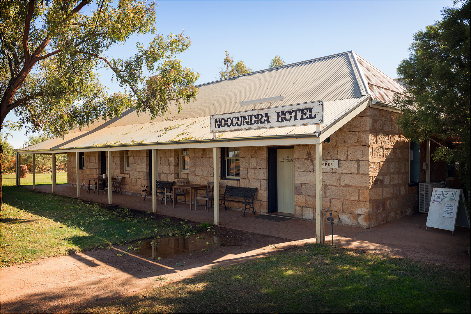Noccundra Pub